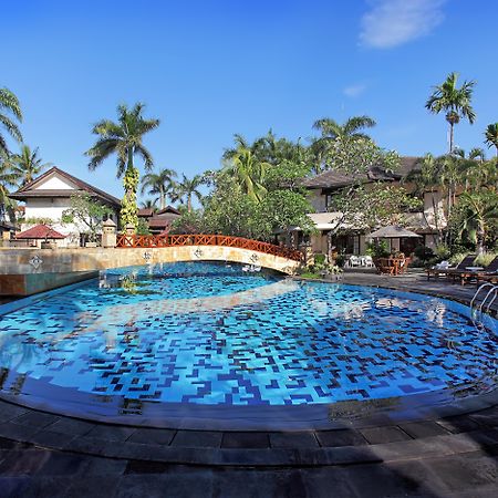 Lombok Raya Hotel Mataram Exterior foto