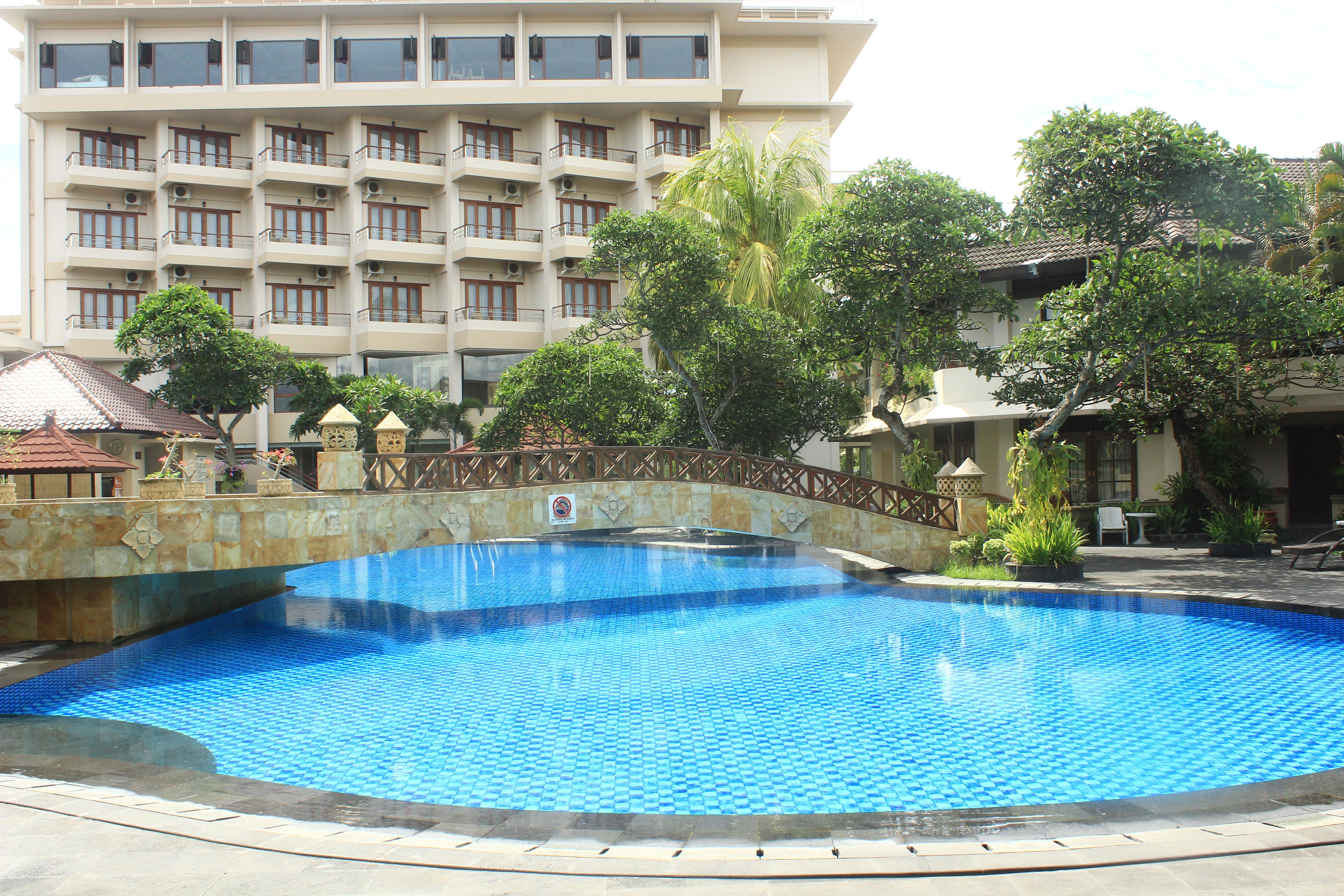 Lombok Raya Hotel Mataram Exterior foto