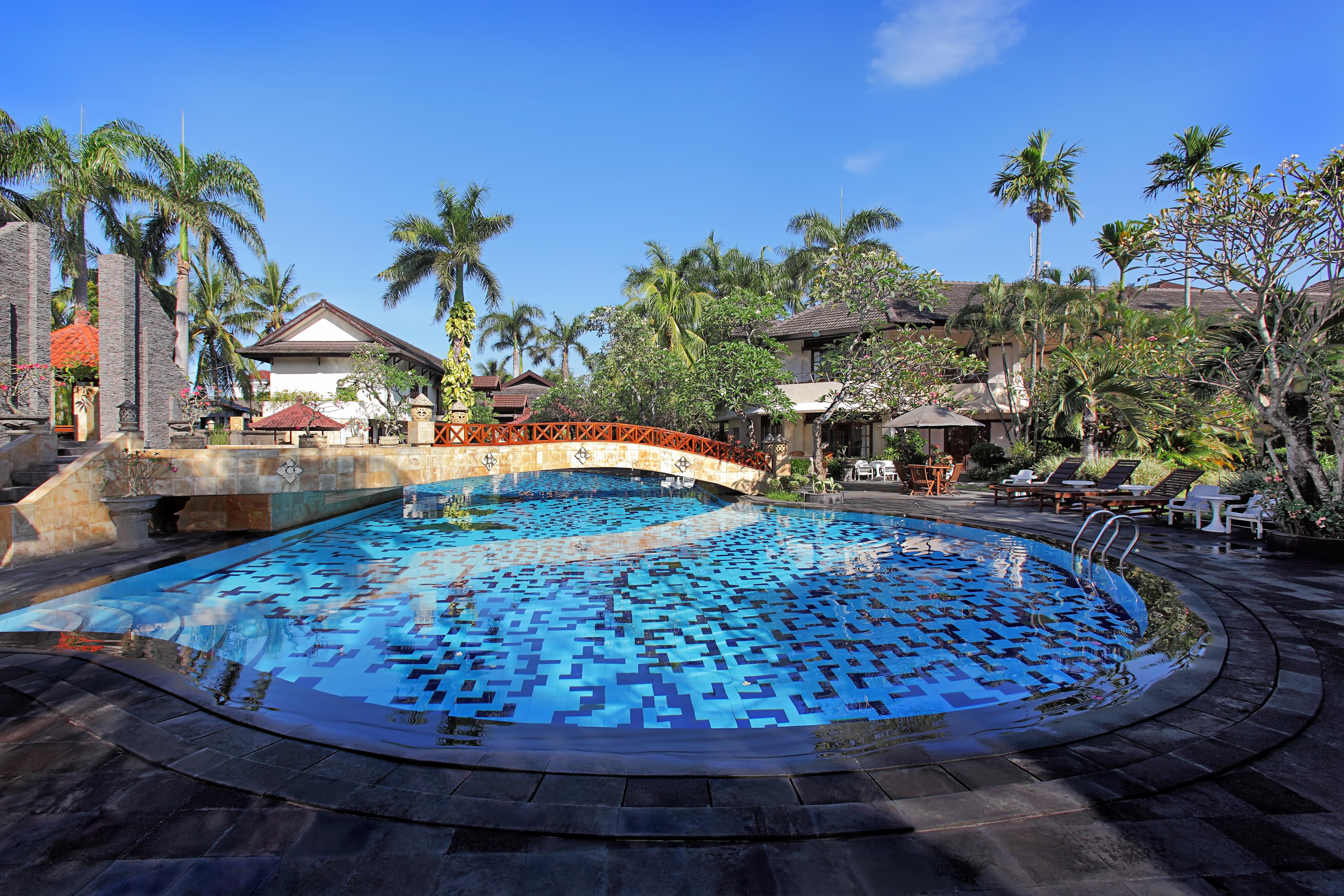 Lombok Raya Hotel Mataram Exterior foto