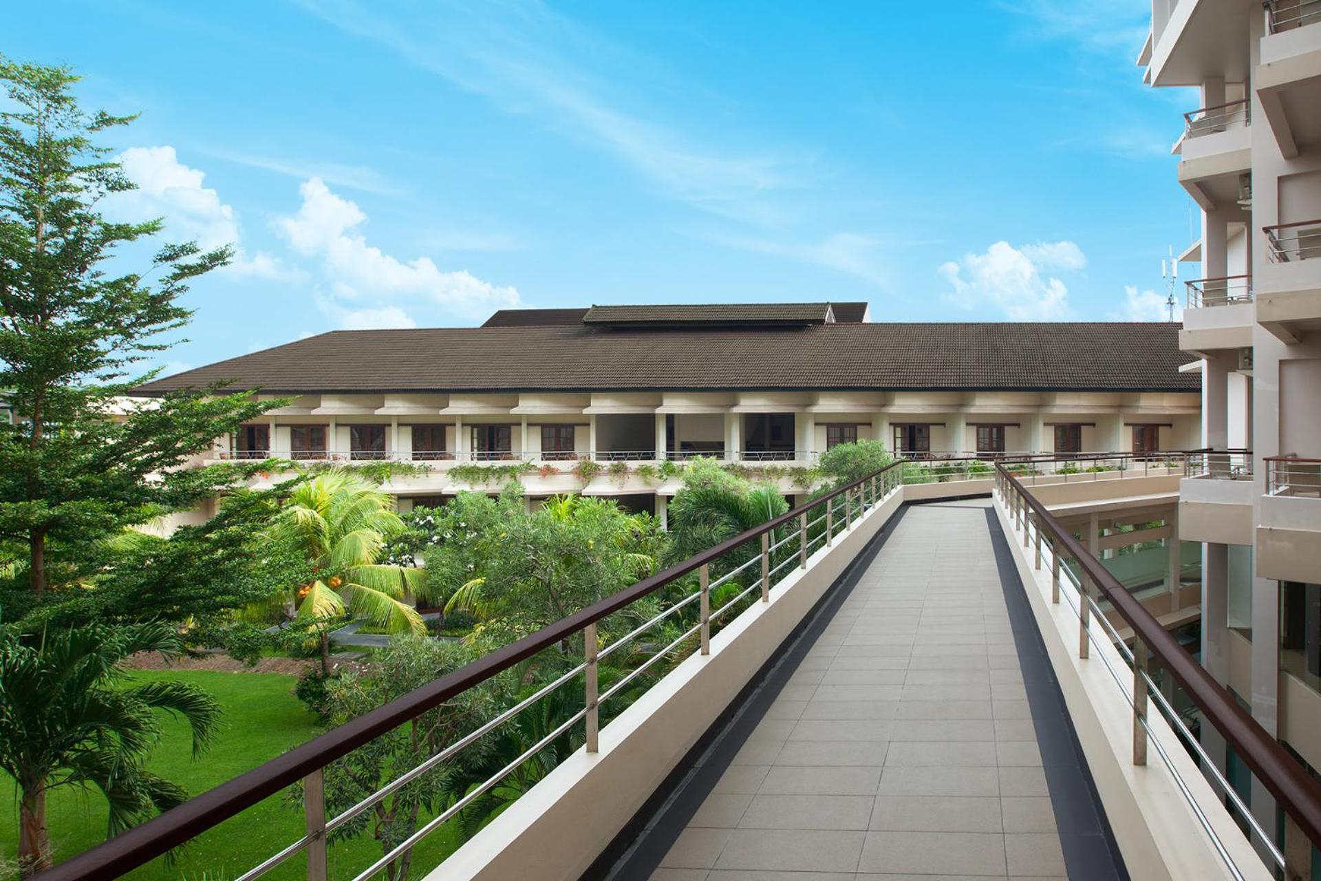 Lombok Raya Hotel Mataram Exterior foto