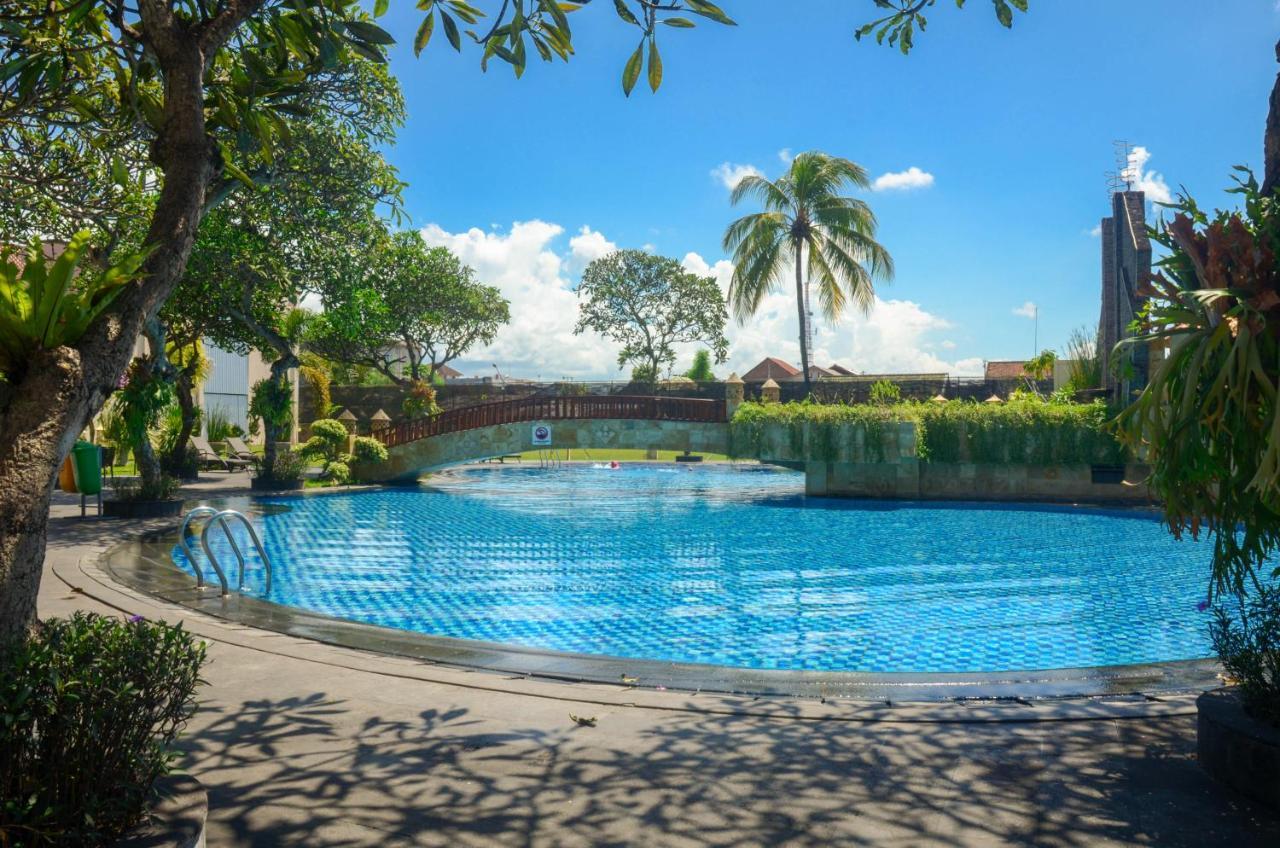 Lombok Raya Hotel Mataram Exterior foto